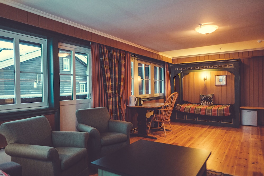 Gudbrandsgard Hotel 34/50