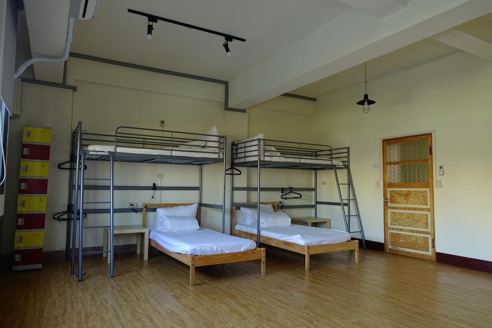 Chiayi Petite Hostel 12/35