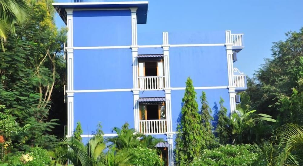MAYFLOWER BEACH RESORT 47/50