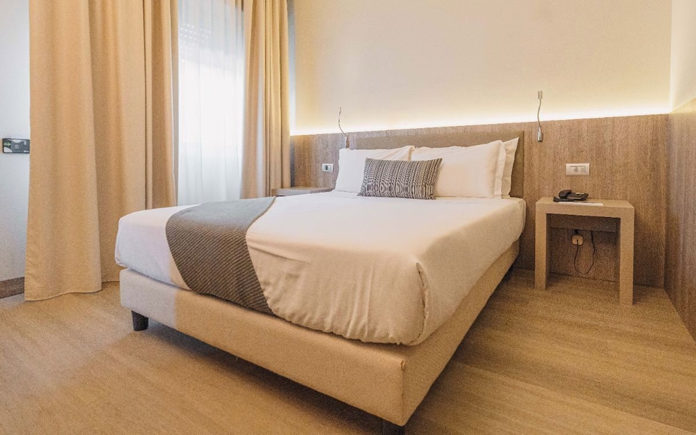 COMFORT, DOUBLE BED