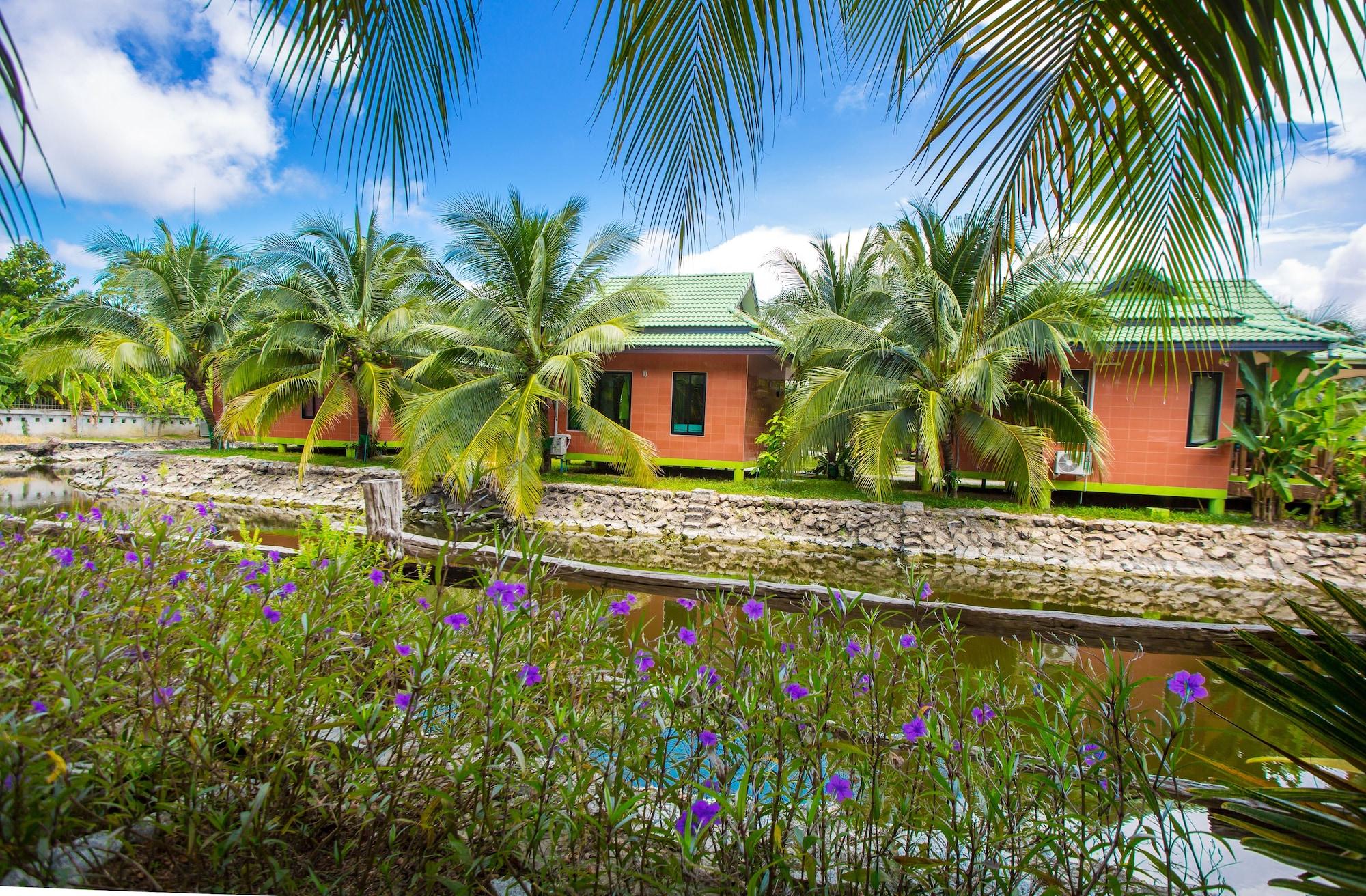 Coconut Resort 68/74