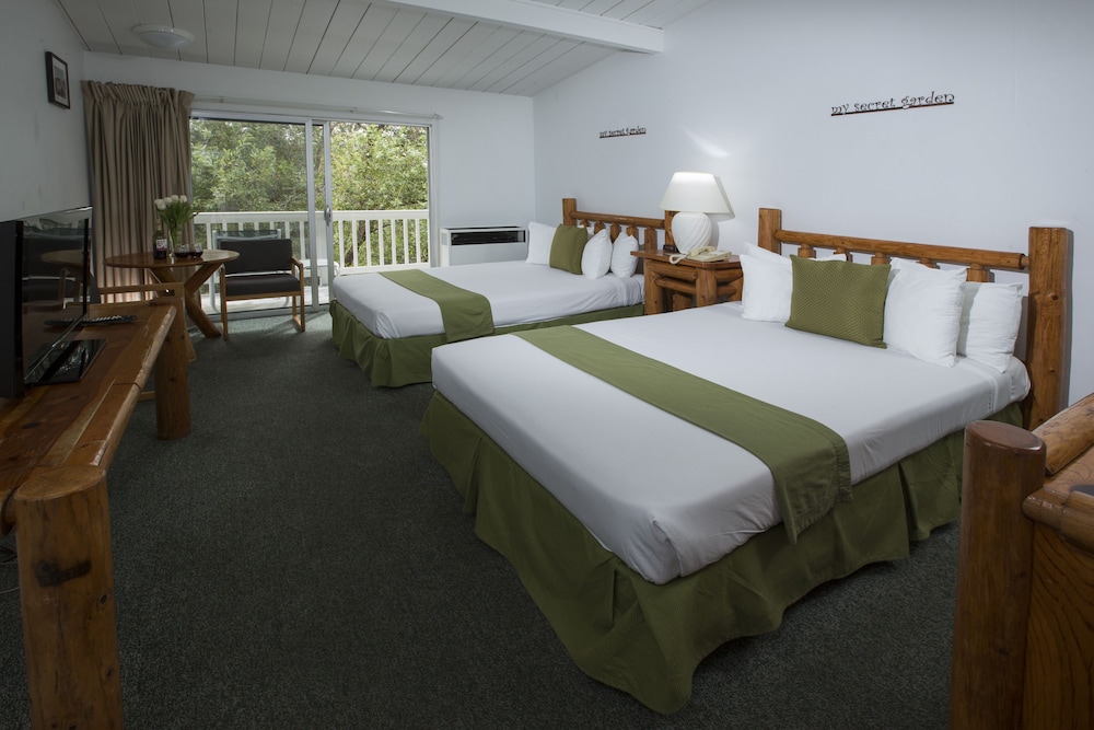 Carmel River Inn 24/62