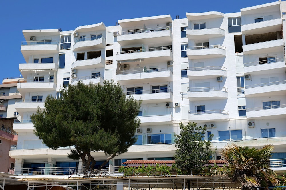 Oceanic Overview Suites 2/50