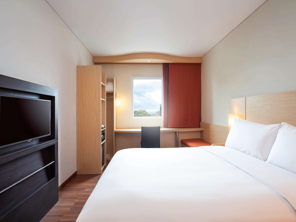 Ibis Makassar City Center 11/30