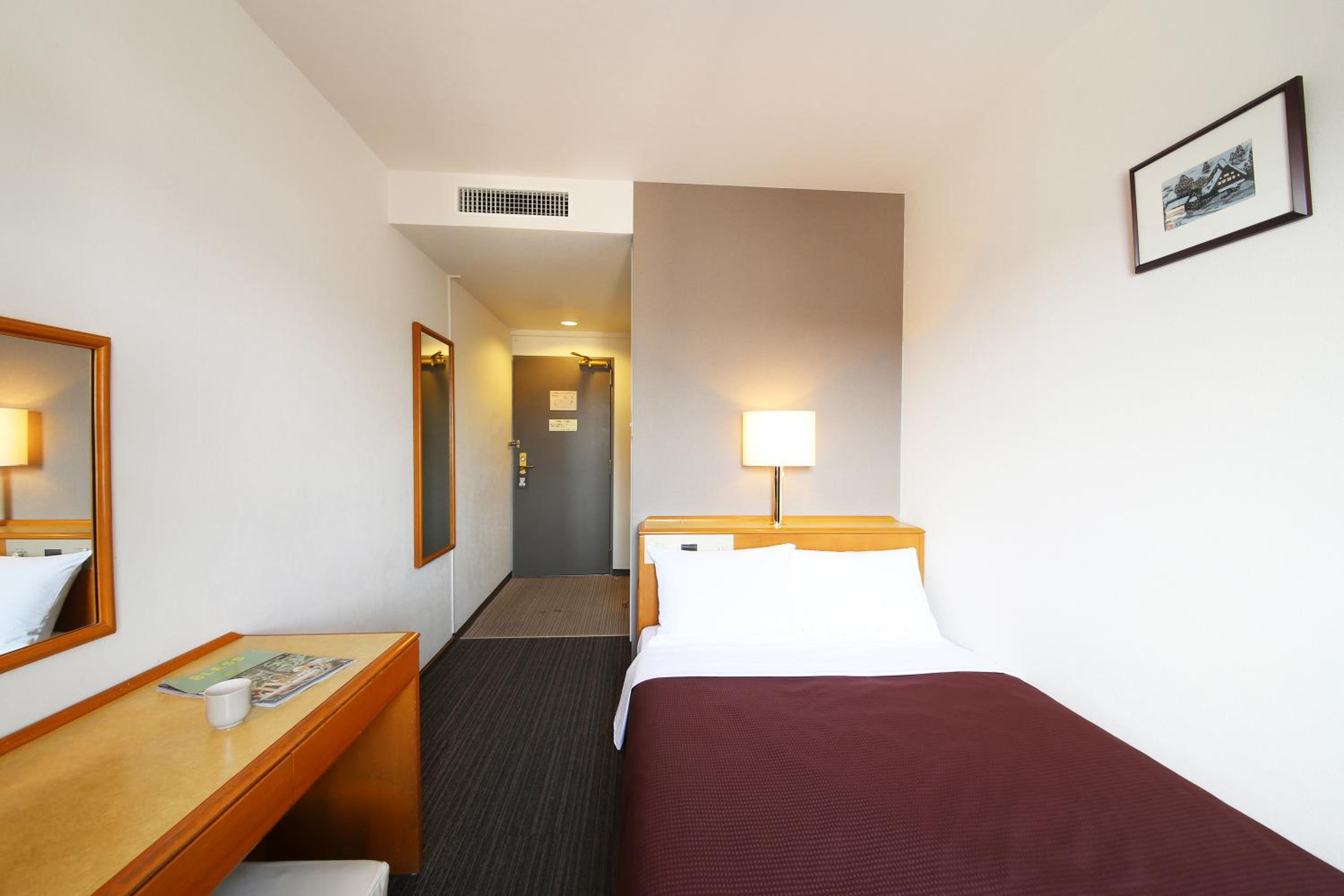 Semi Room, Semi Double Bed, Small, Smoking