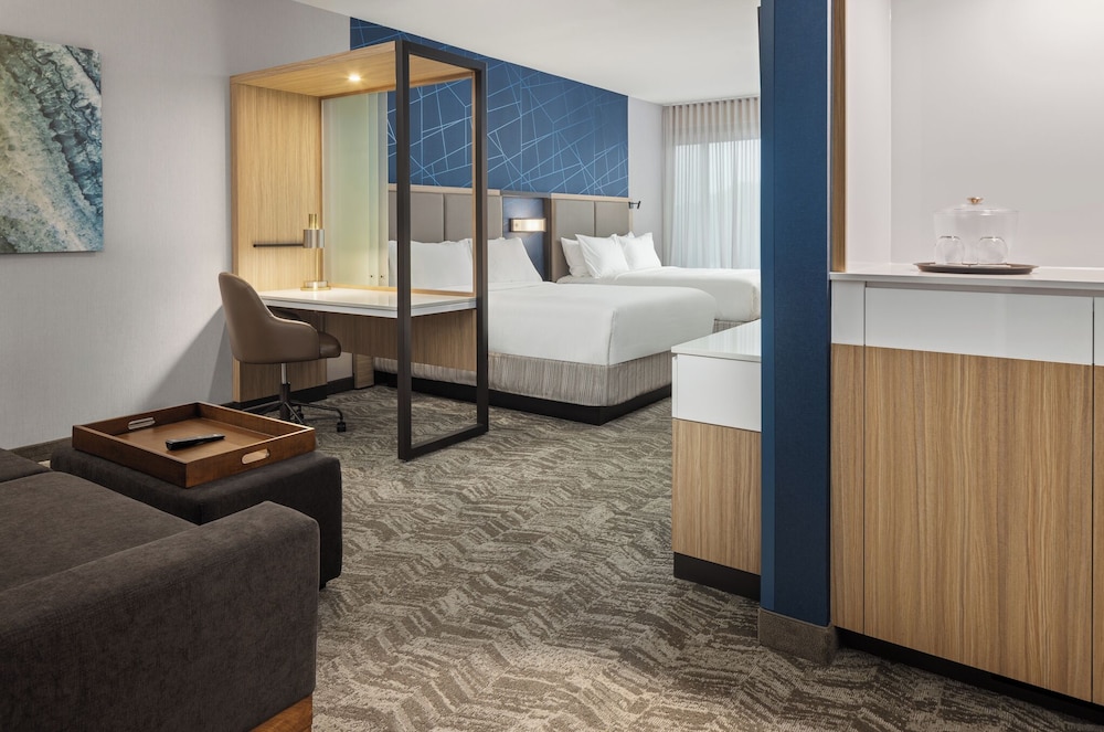 SpringHill Suites by Marriott Eau Claire 5/23