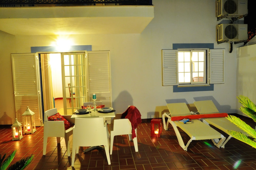 Patios Da Vila 28/31