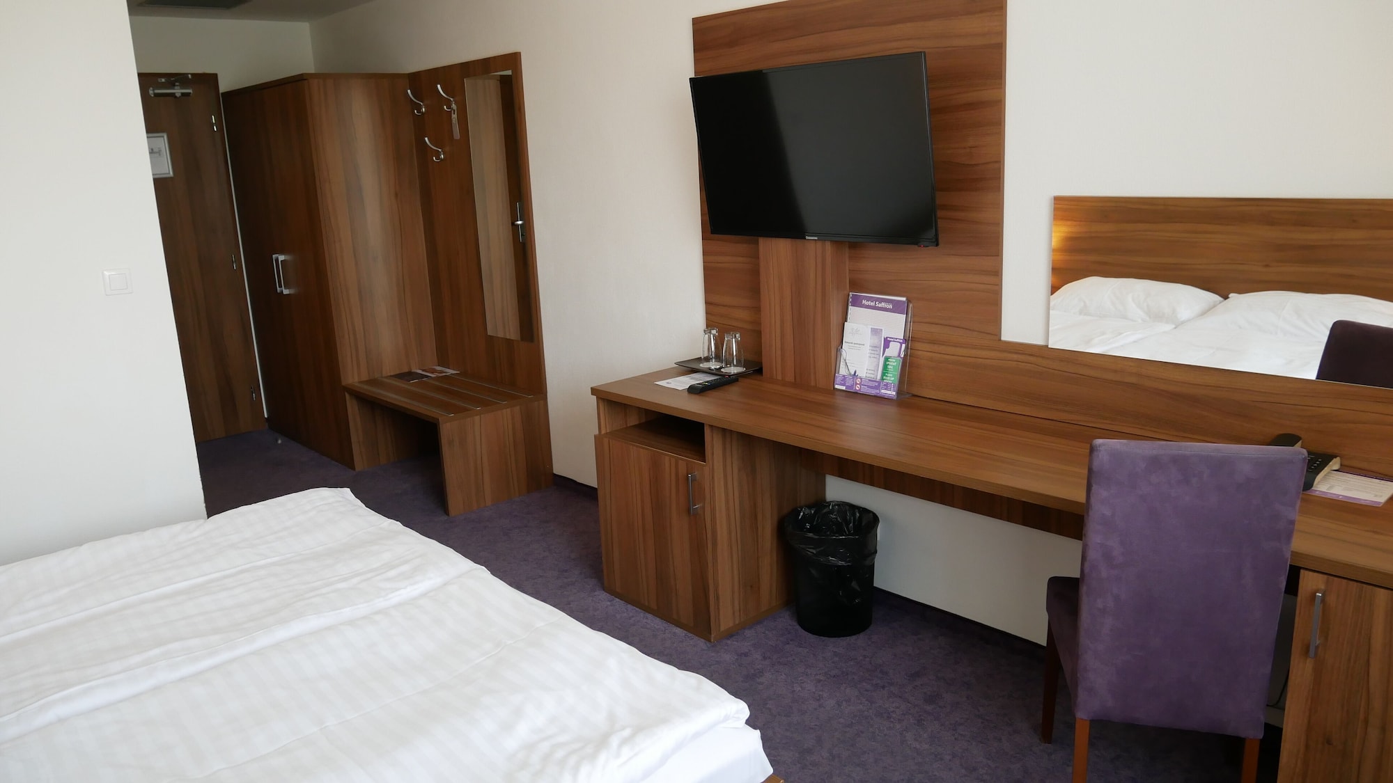STANDARD, DOUBLE BED