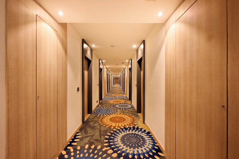 Delite Sarovar Portico Faridabad 10/30