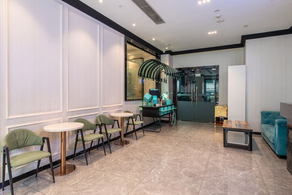 Pazhou XANA Deluxe International Hotel (Changgang Subway Metro Station Branch) 28/50