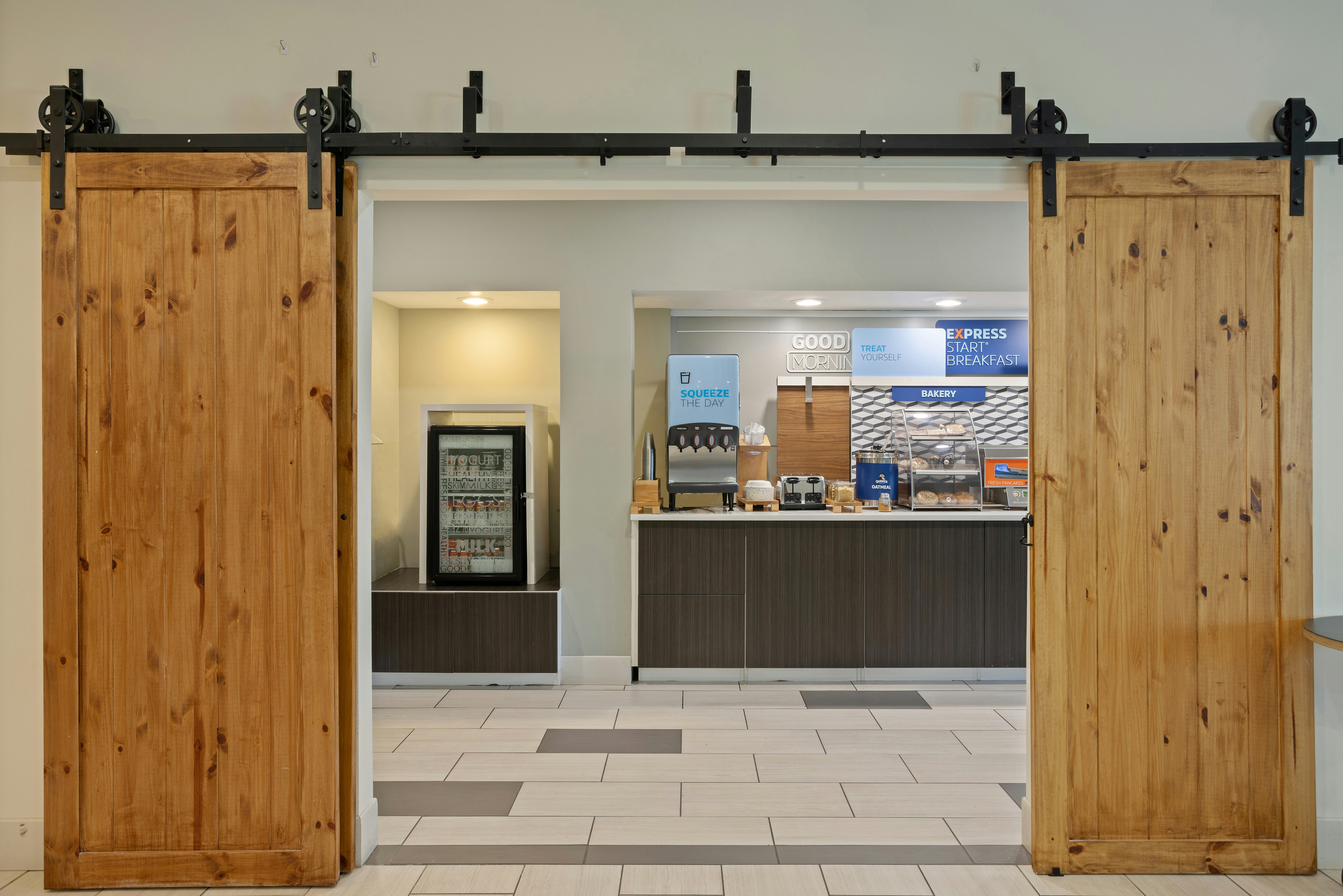 Holiday Inn Express & Suites Torrington 11/78