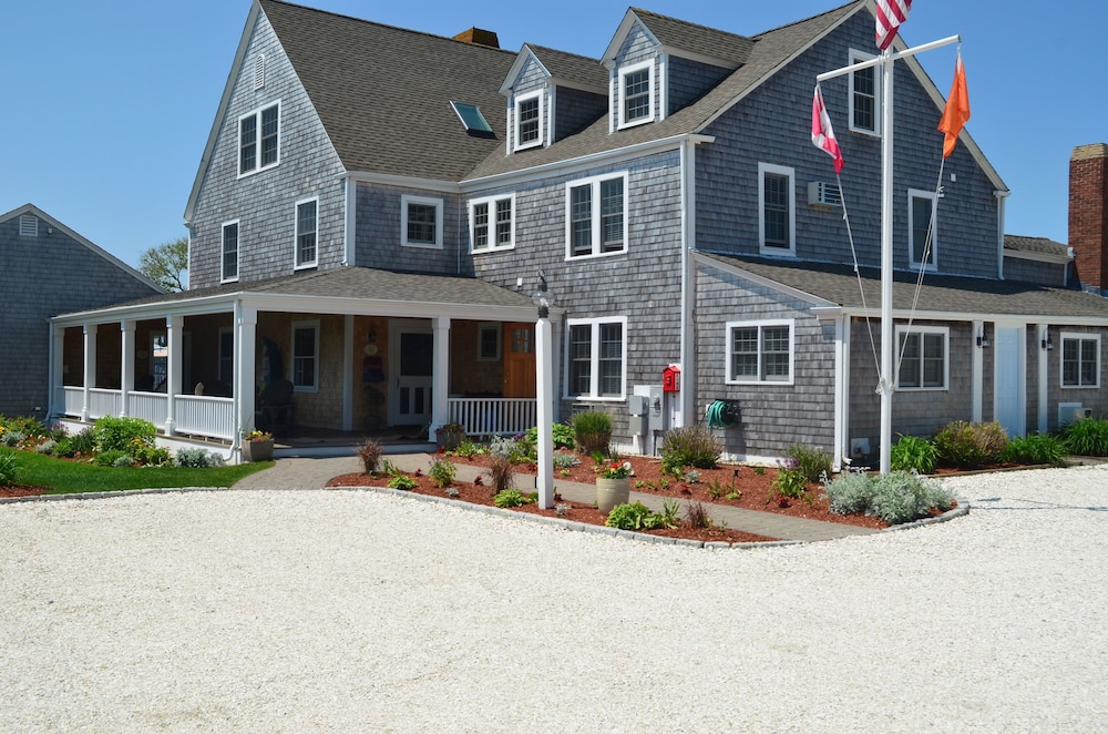Beach Breeze Inn 38/50