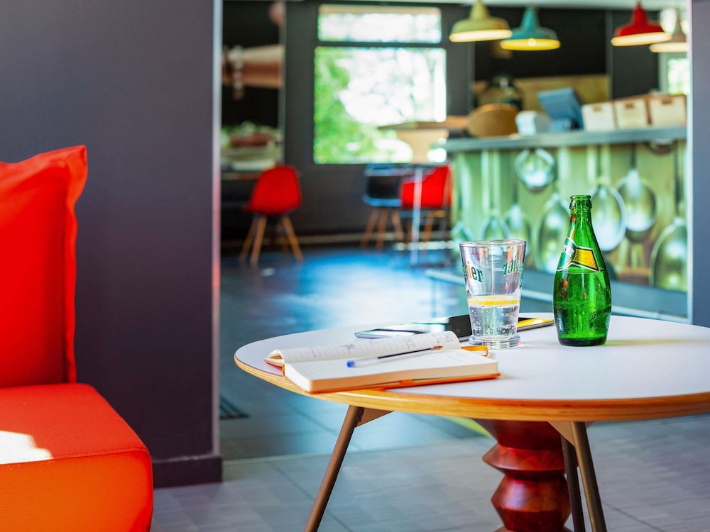 Ibis Mulhouse Ile Napoleon 52/58