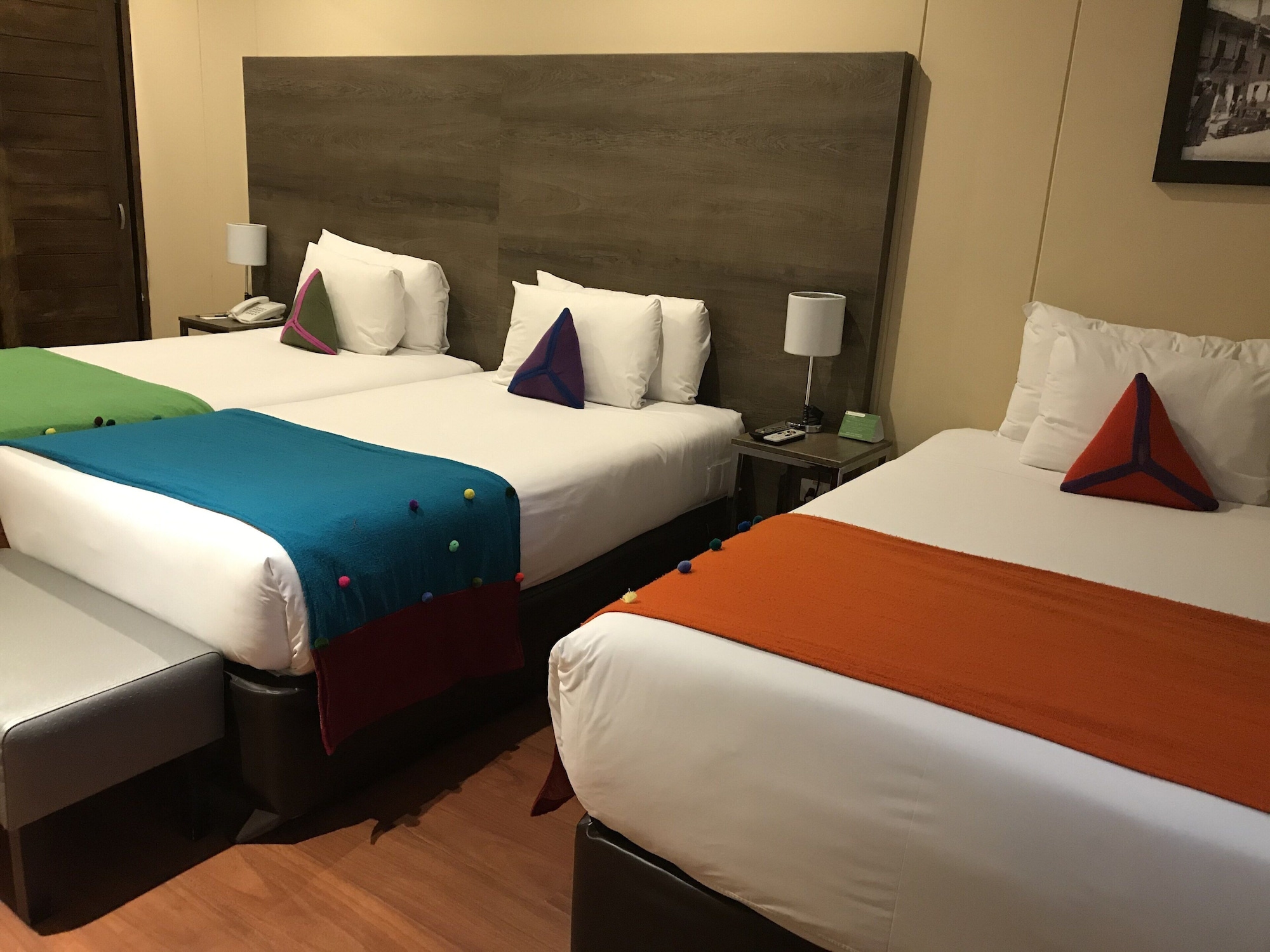TRADITIONAL, TRIPLE, 3 BEDS