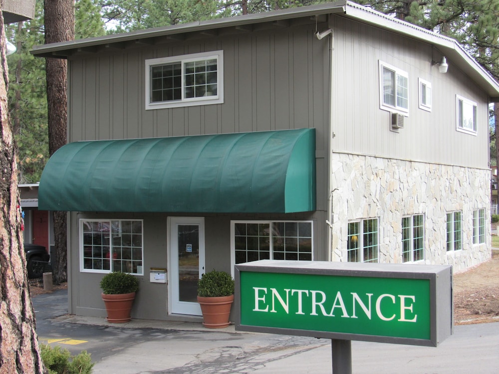 Emerald Bay Lodge 3/40