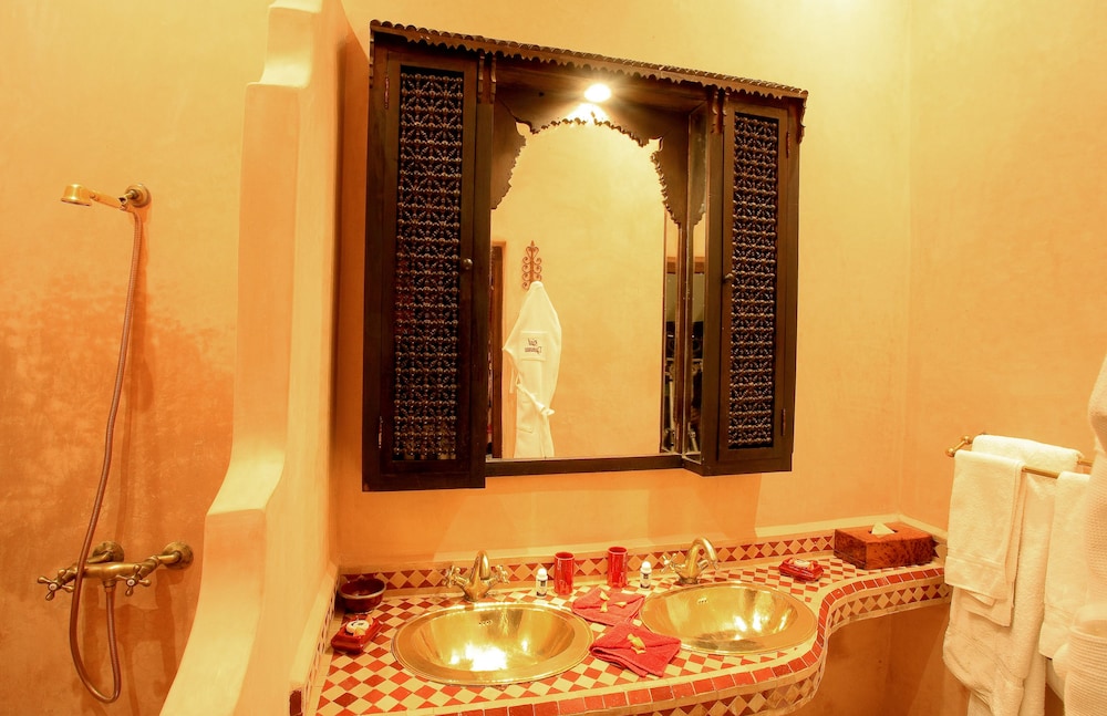 RIAD DJEMANNA 32/35