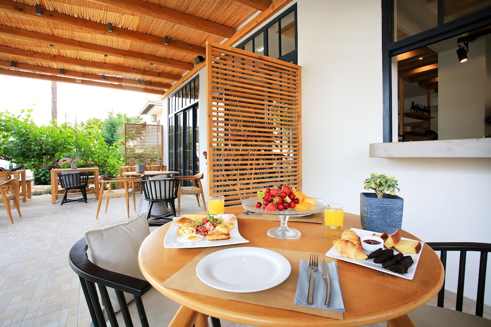 Basilico Suites - Adults Only 32/42