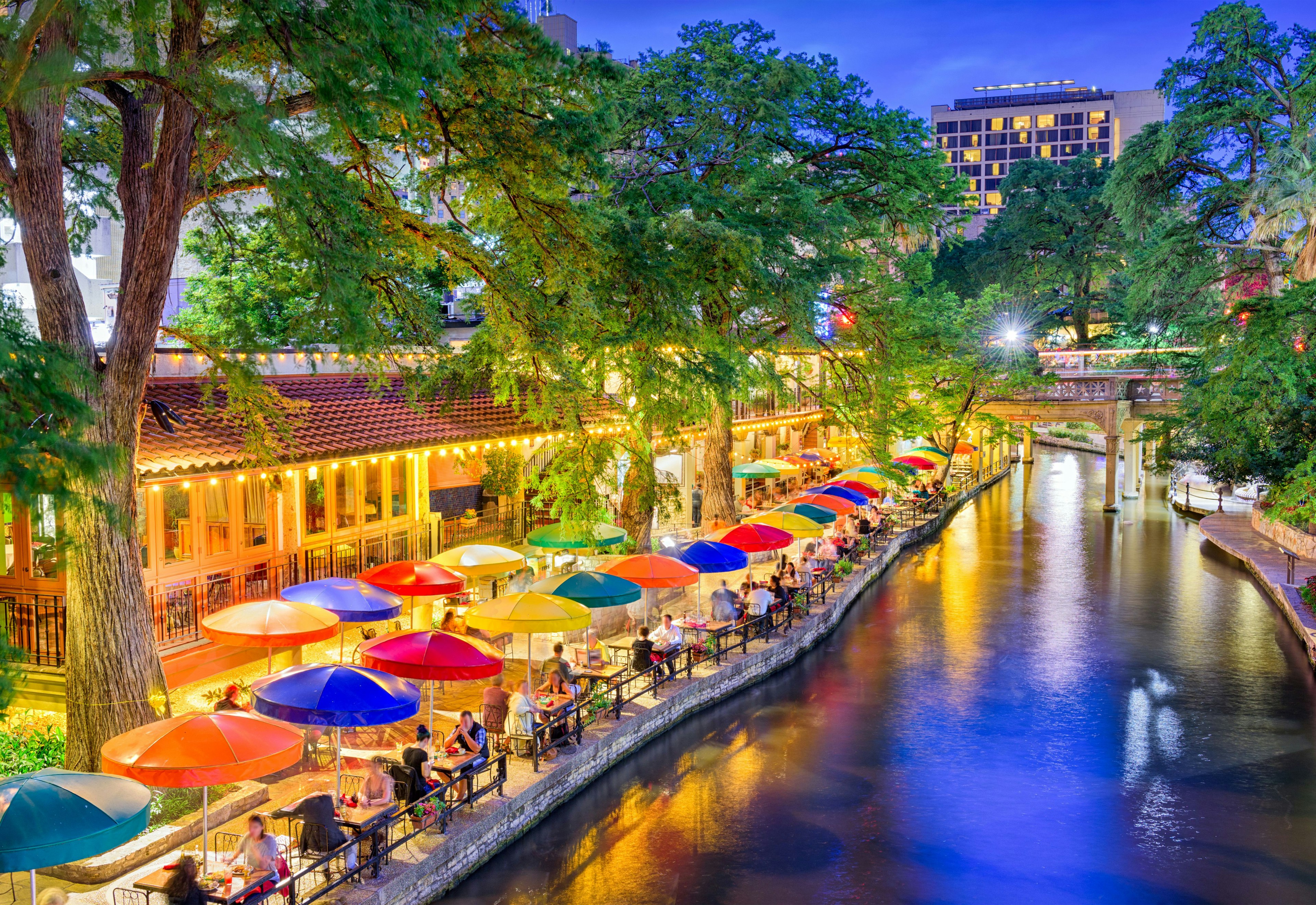 Holiday Inn Express Suites San Antonio Brooks City Base 27/28