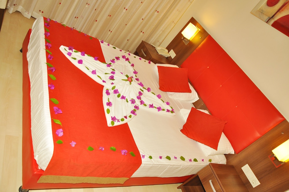 Sidekum Hotel 19/50