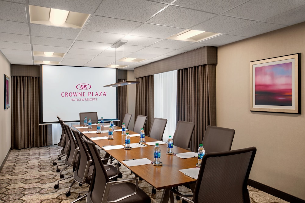 AC Hotel By Marriott Portland Lake Oswego 57/68