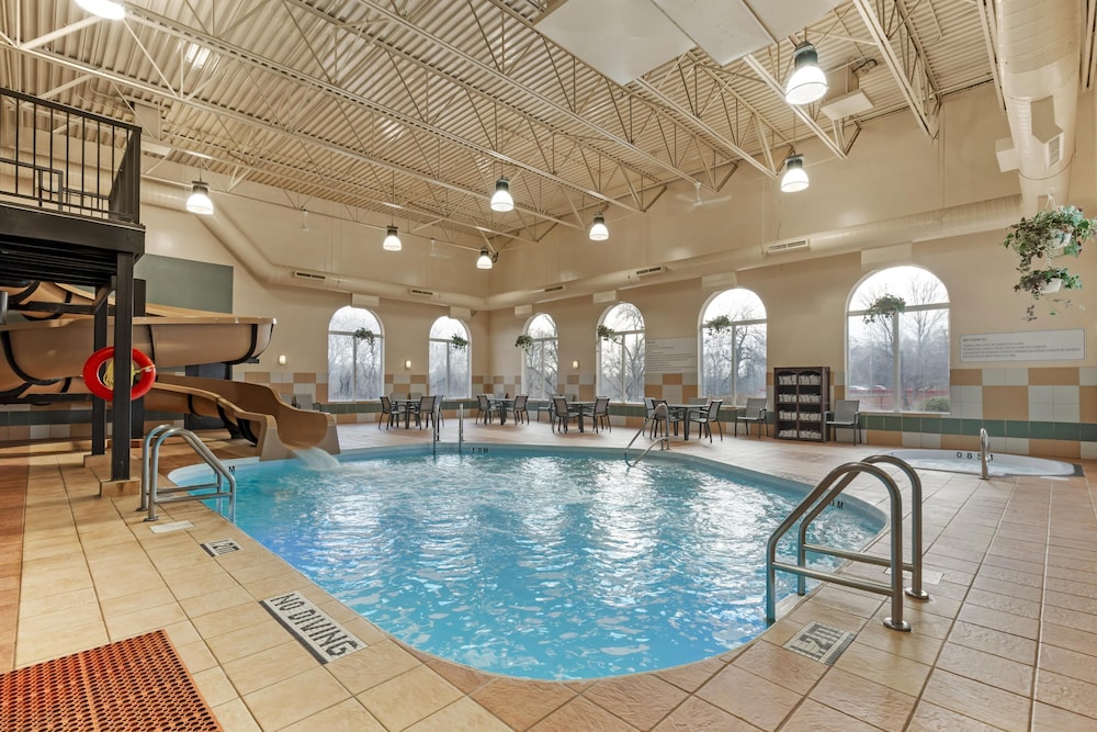 swimming pool spa