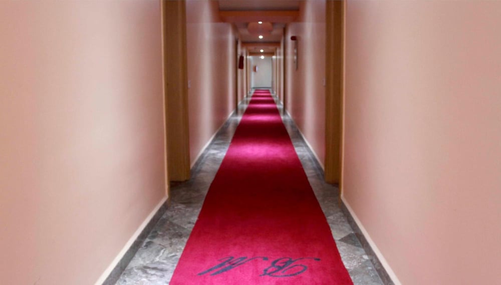 Bm International Hotel 12/38