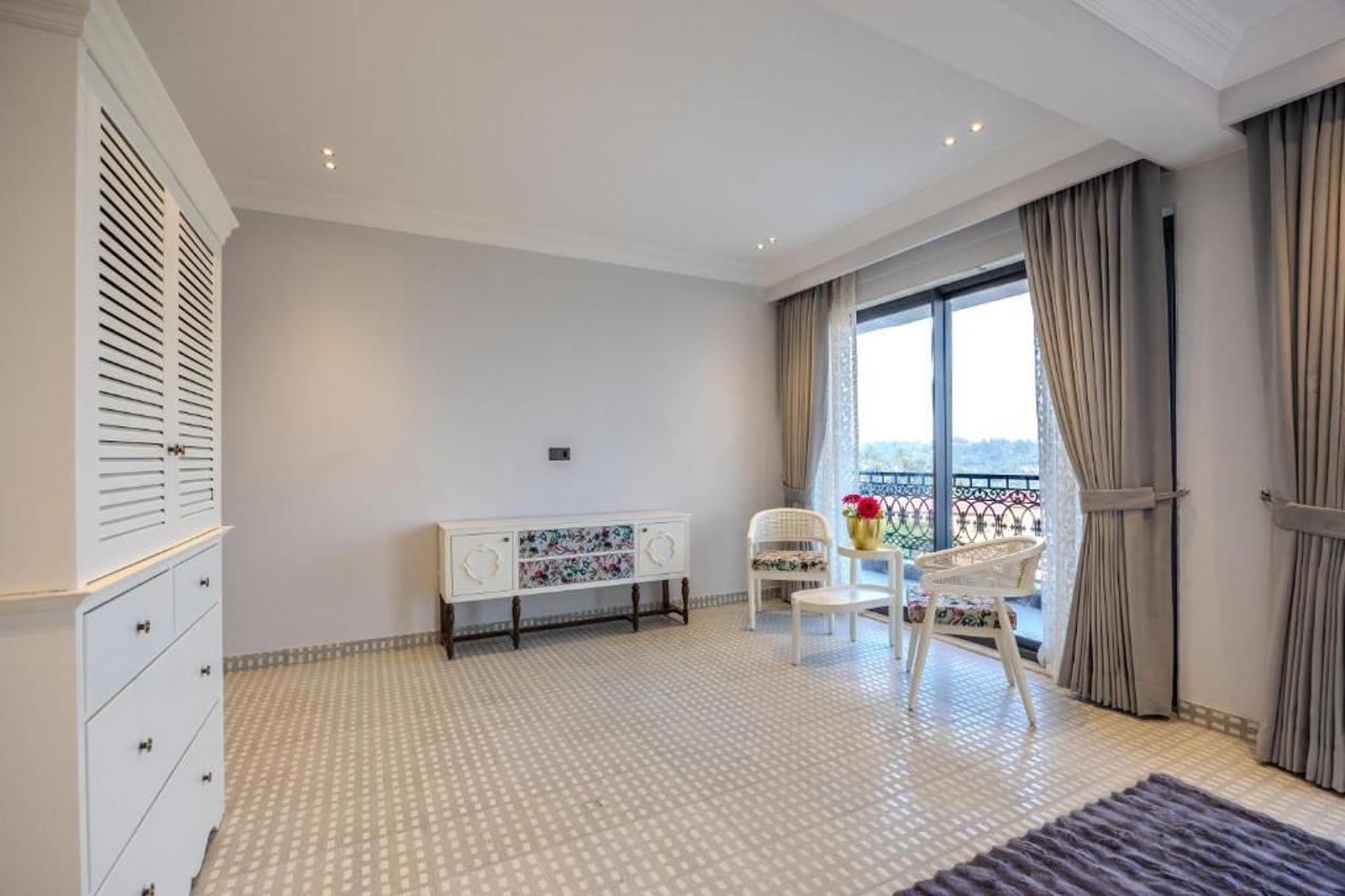 ELIVAAS Valley View 5-BHK Villa With Private Pool 12/17