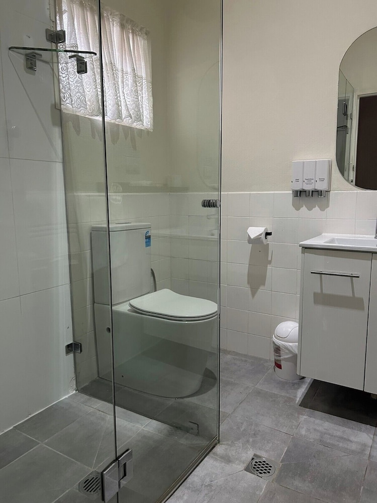 Country Lodge Motor Inn 41/50