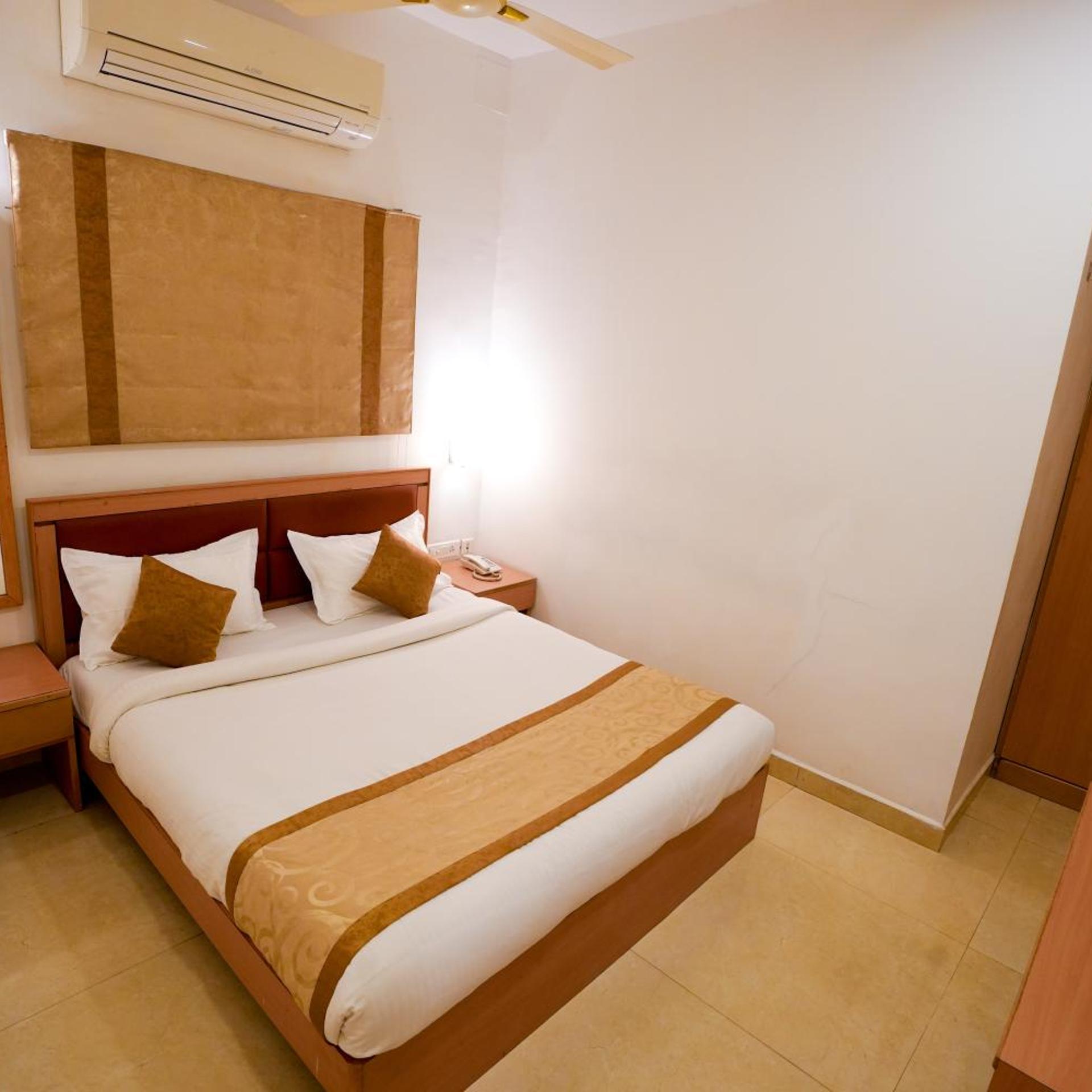 Standard, Double Bed, No Window