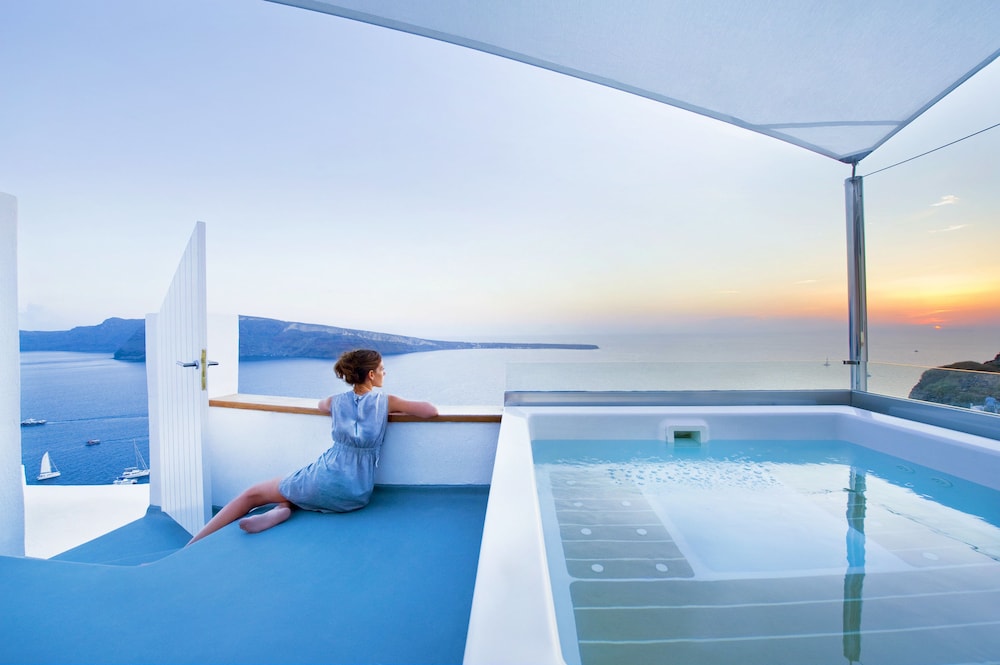 Hyperion Oia Suites 17/45
