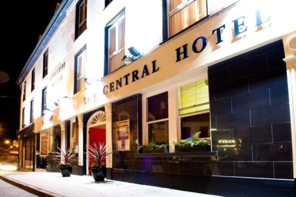 The Central Hotel Donegal 61/64