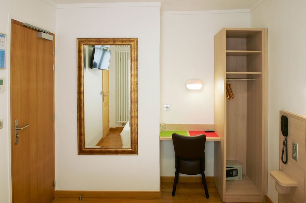Hotel Darcet Paris 27/37