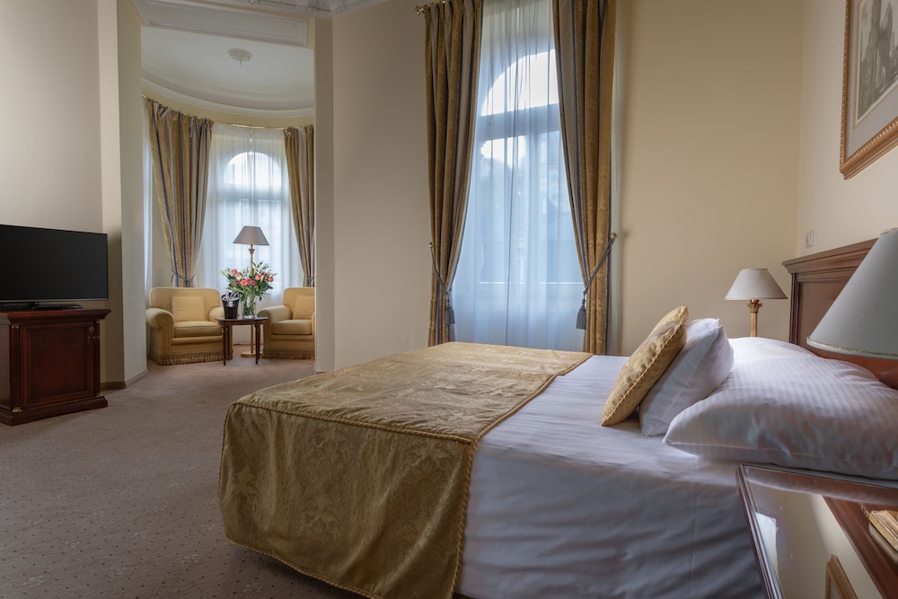 Savoy Westend Hotel 15/81