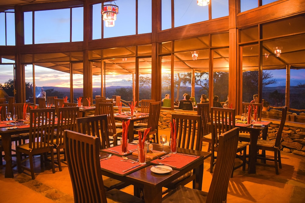 Serengeti Simba Lodge 13/30