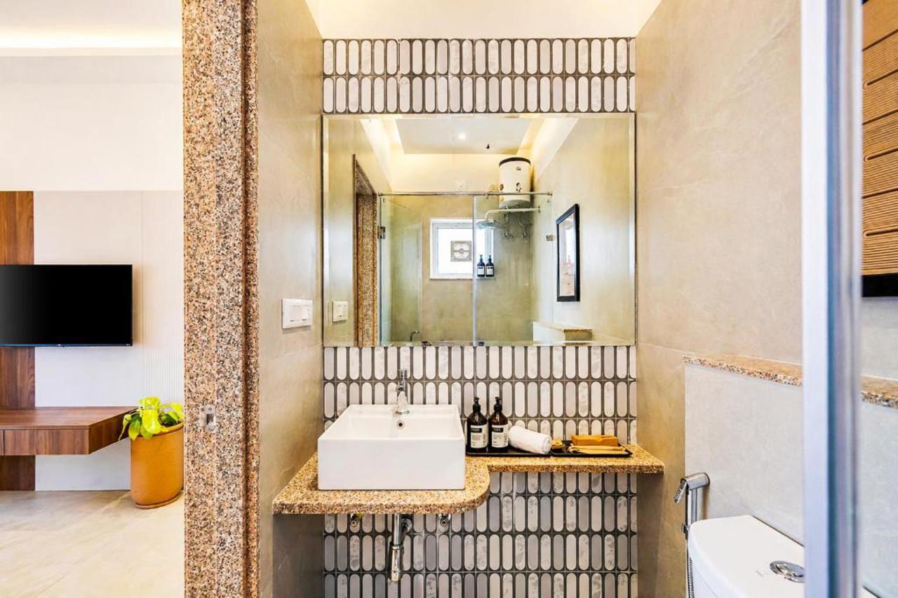 ELIVAAS Shourya Viola 3 BHK Villa with Pvt Pool & Garden 19/19