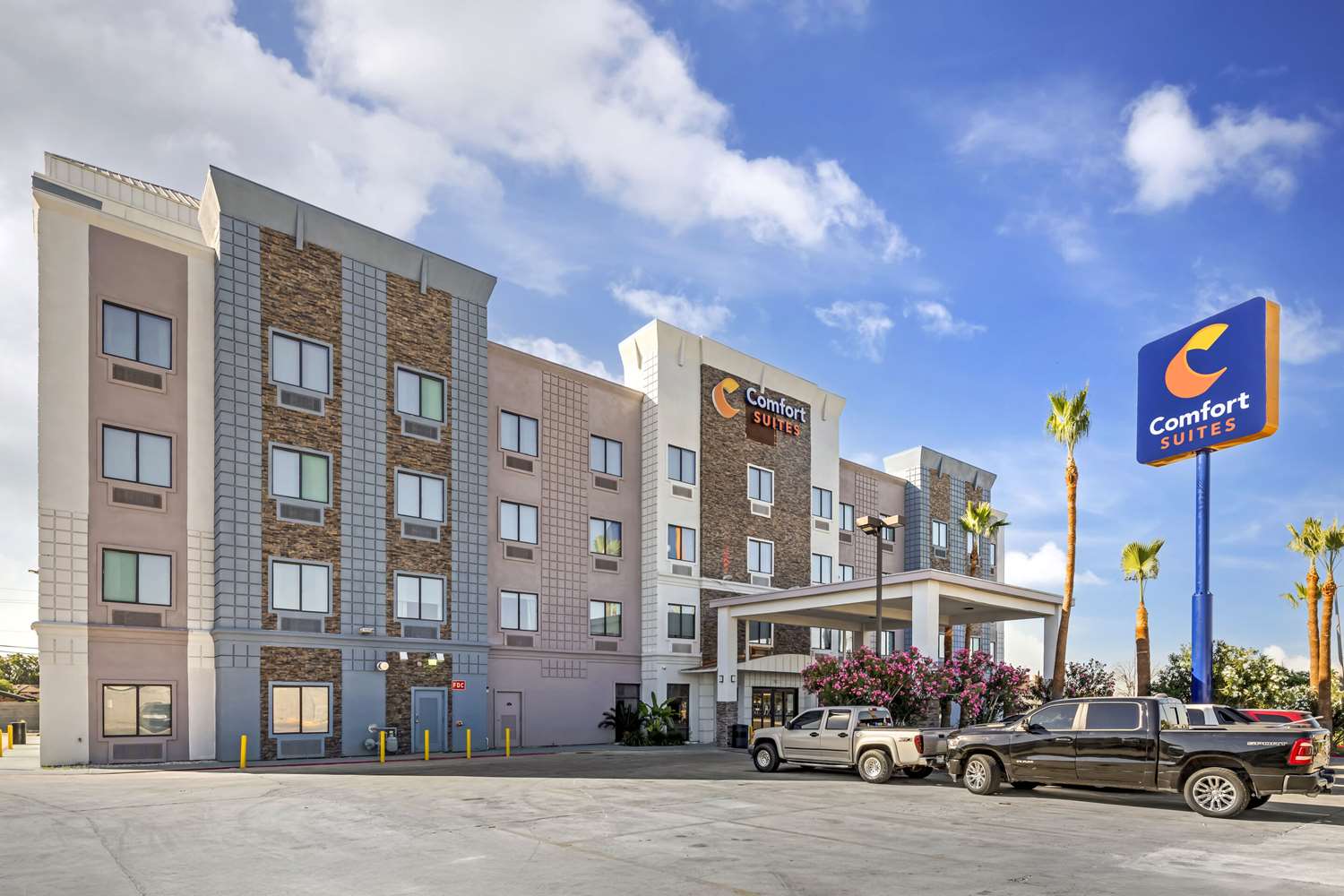 Comfort Suites Laredo TX 24/28