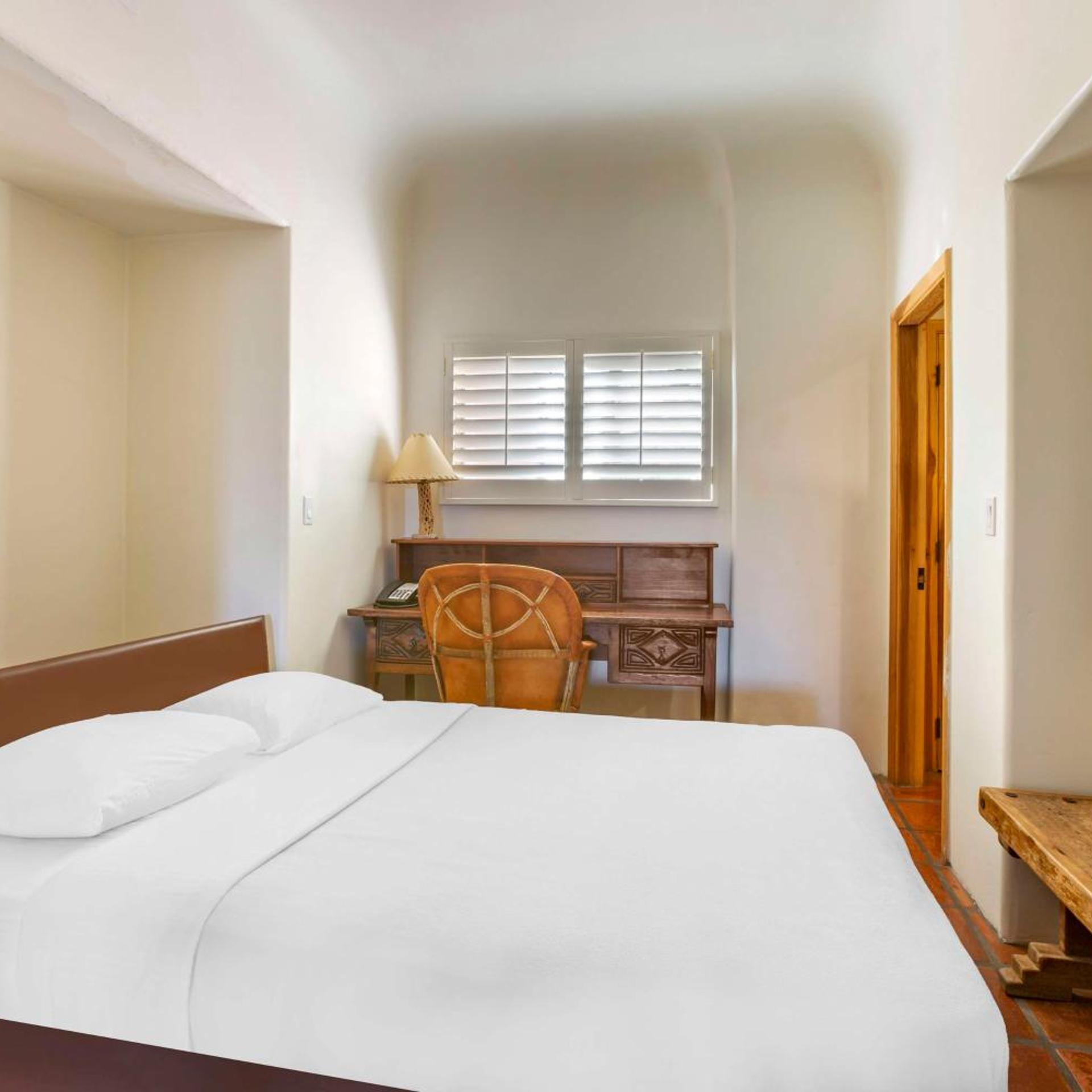 2 Bedrooms, Suite, King Bed, 2 King Beds, Murphy Bed