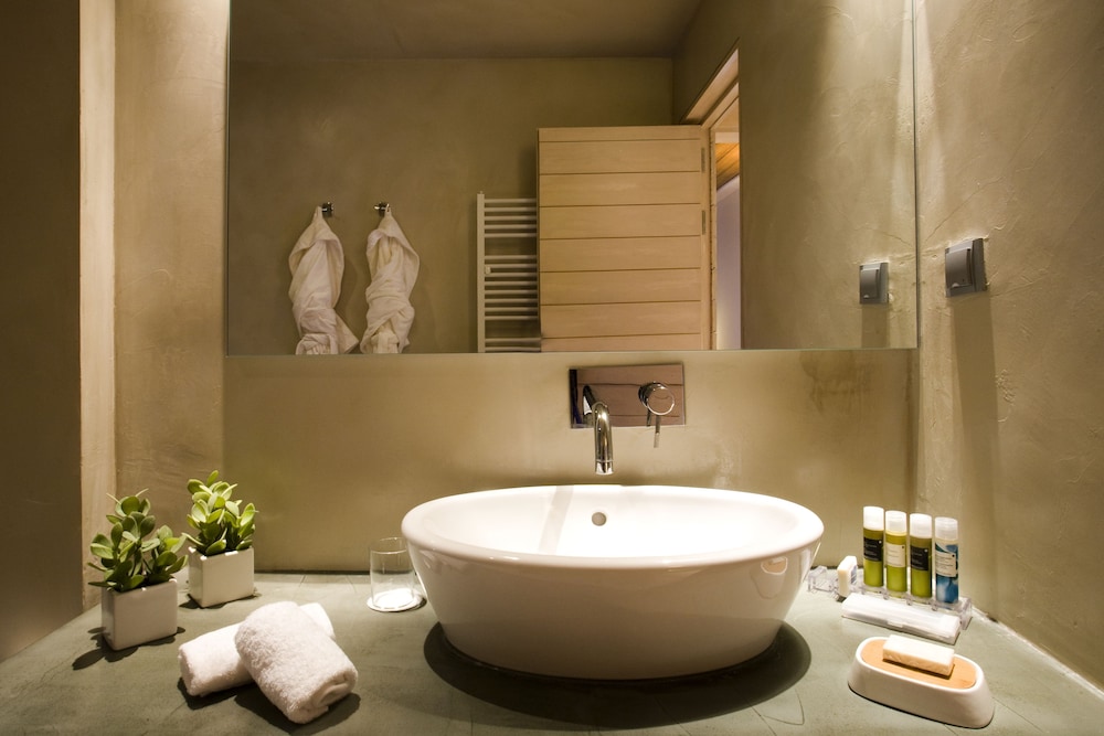 Kipi Suites 44/50