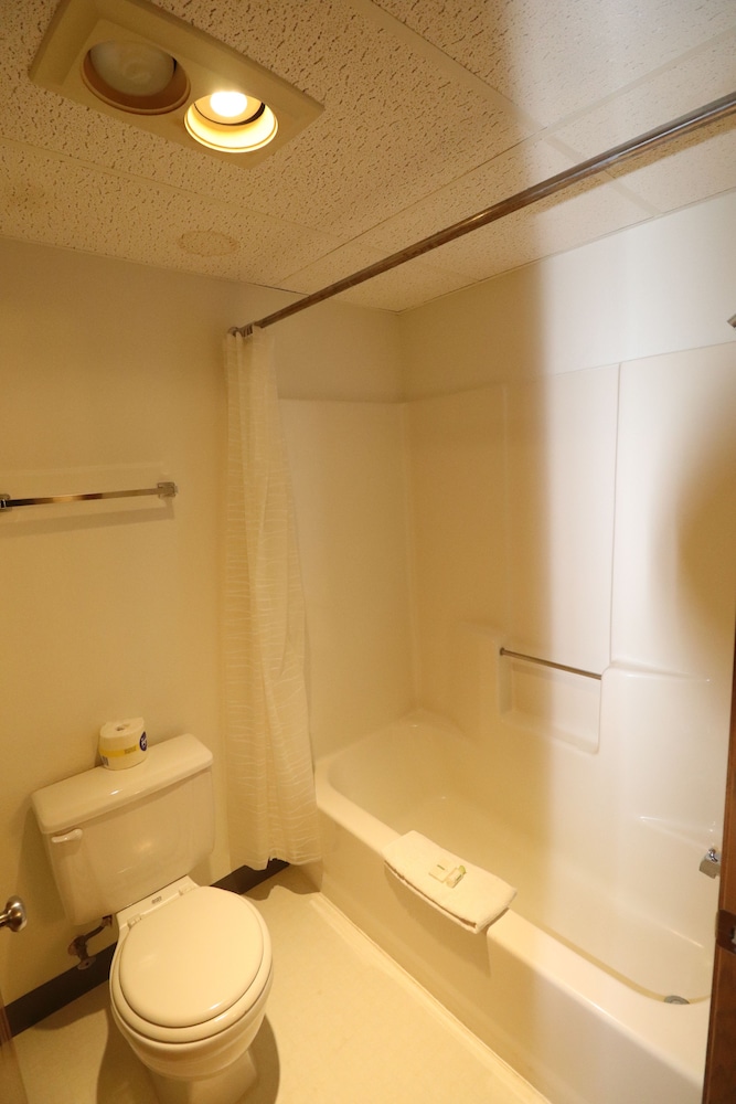 Travelodge By Wyndham Redwood Falls 25/30
