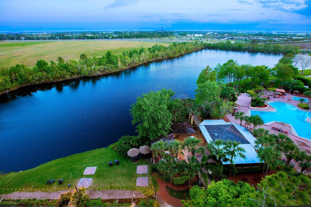 Orlando Airport Marriott Lakeside 6/58
