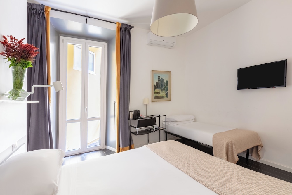 Vatican Luxury Suites 27/65