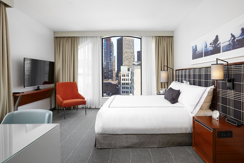 STANDARD, KING BED, ACCESSIBLE