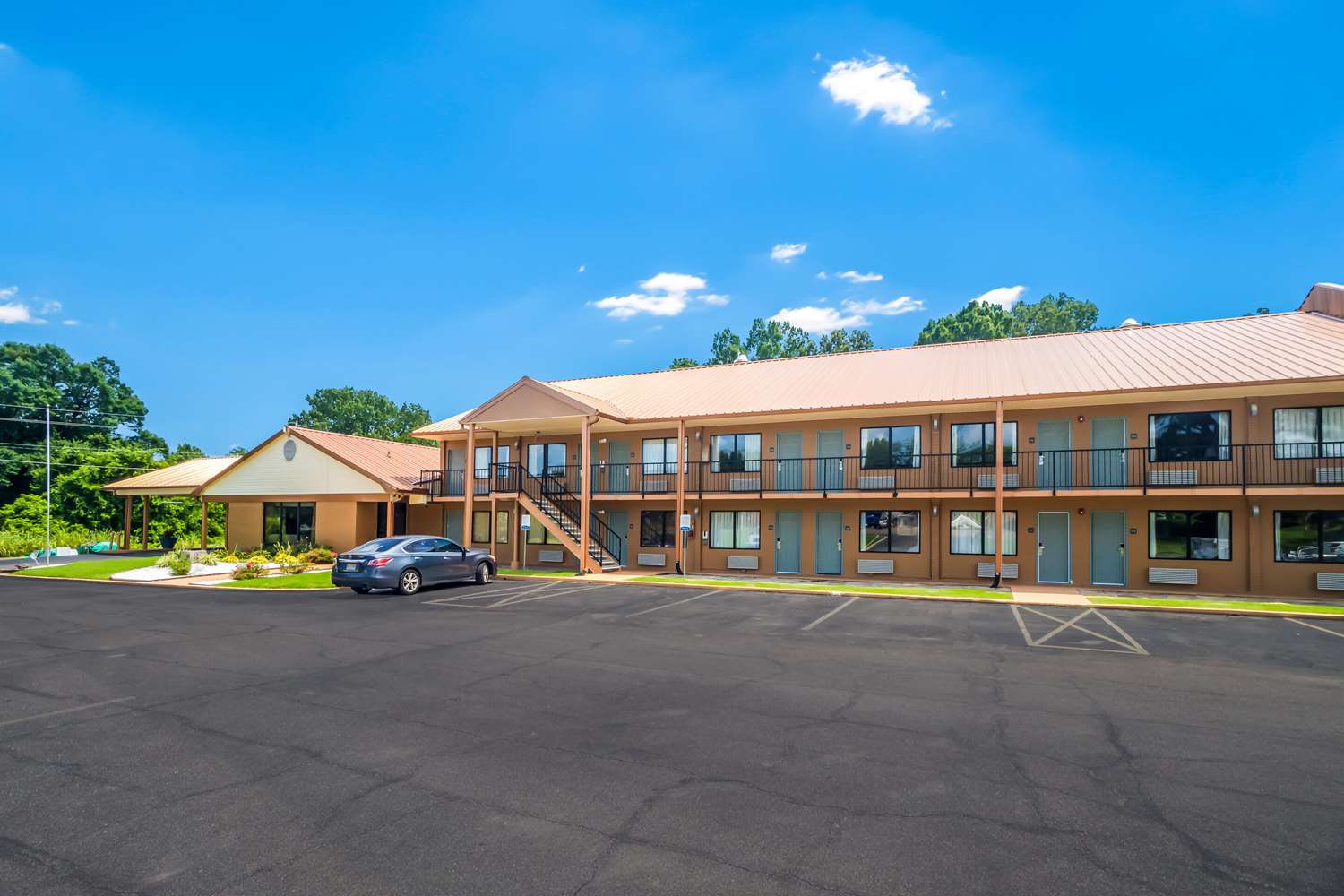Quality Inn and Suites Corinth West 24/26