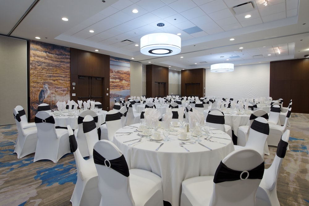 Coast Tsawwassen Inn 29/43