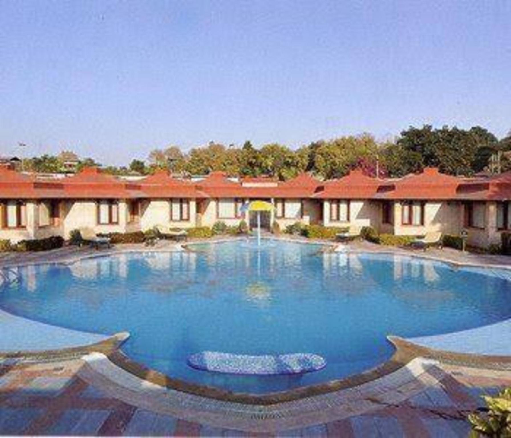 THE ORCHA RESORT. 5/39