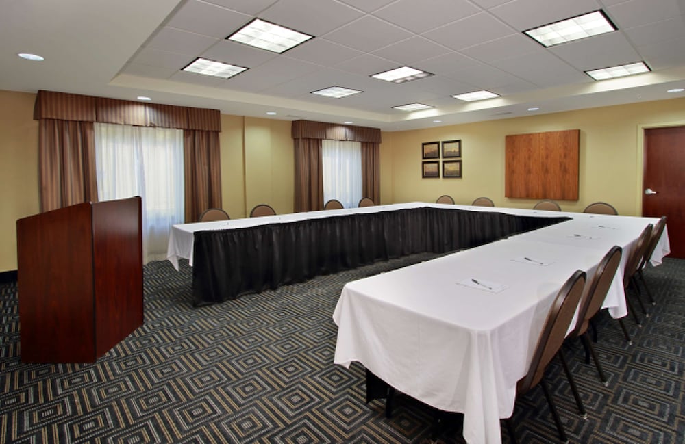 Hampton Inn Winfield 45/48