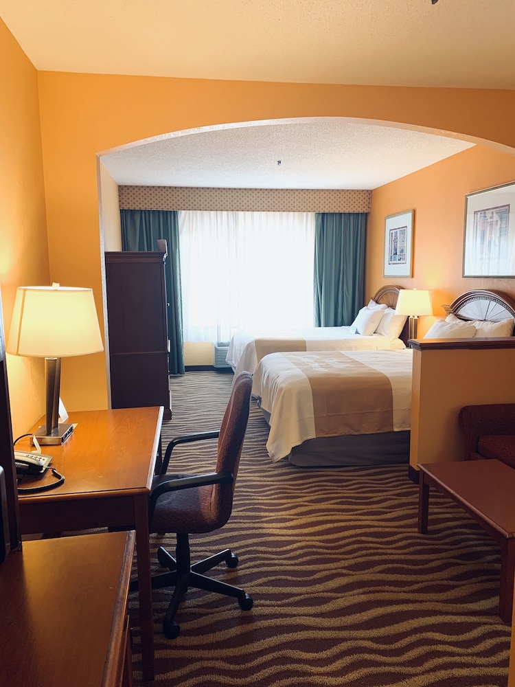 Days Inn & Suites by Wyndham Albany 19/48