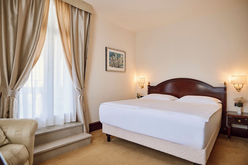 Arbiana Heritage Hotel 23/78