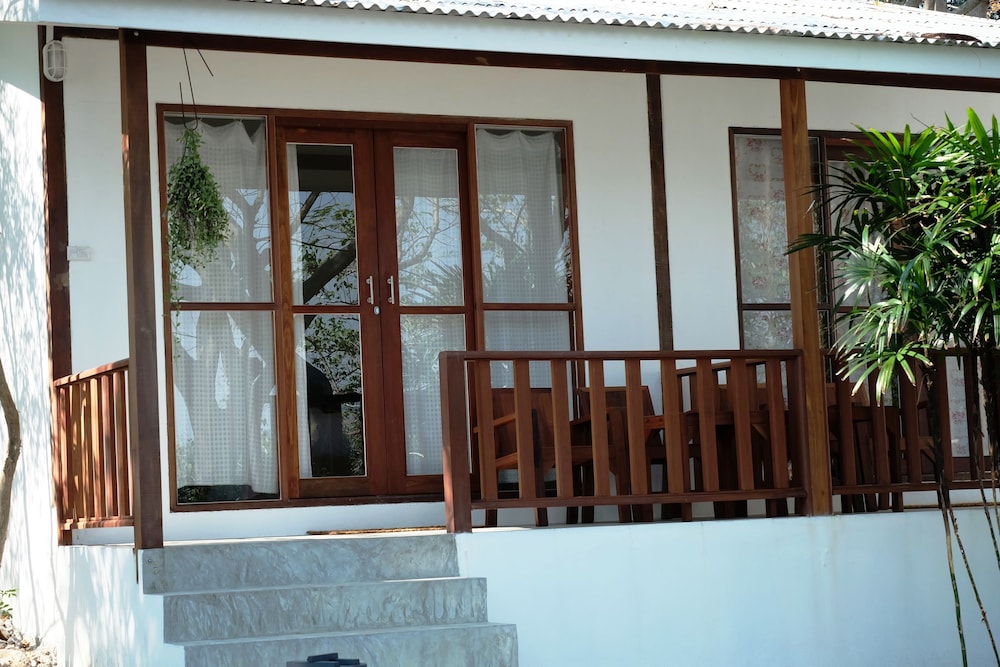The C Samet Beach Resort 9/78