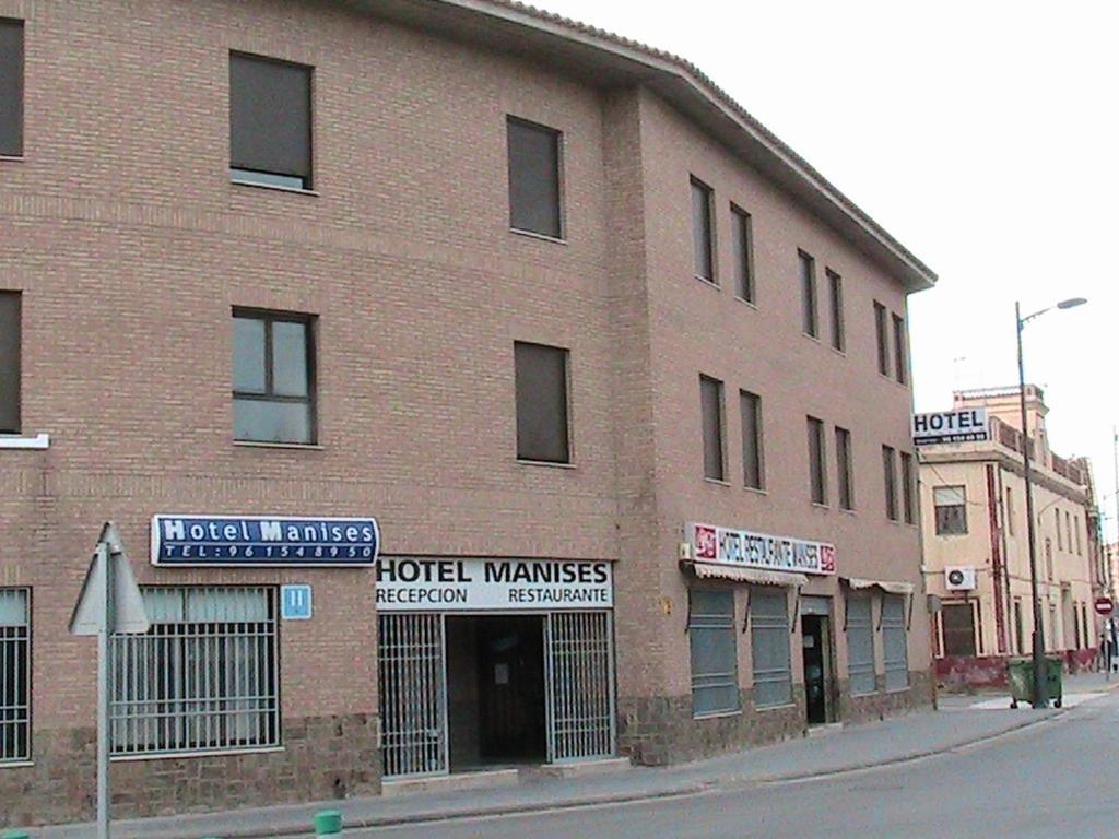 Hotel Manises 3/30